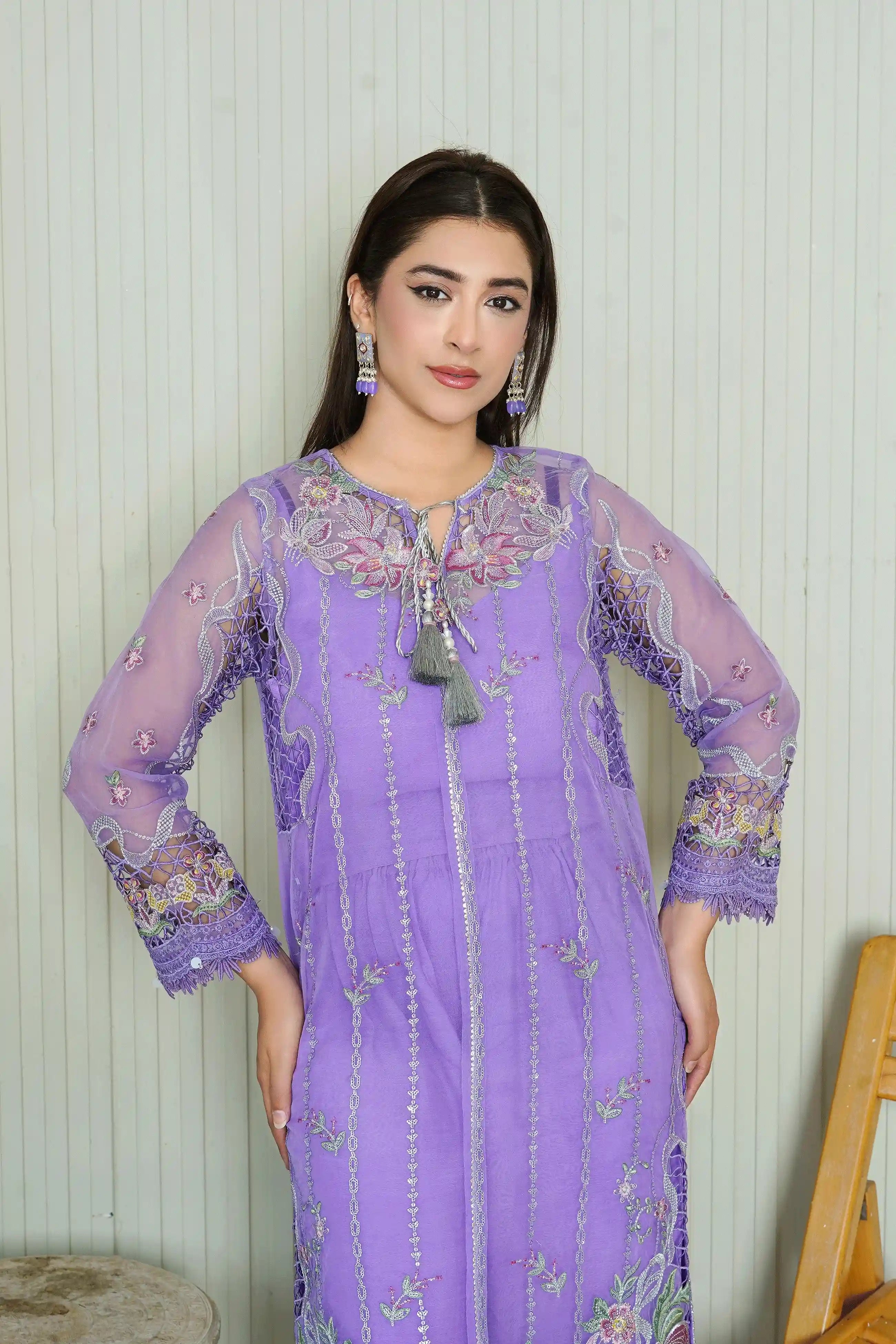 Aura Organza – Elegant Dupatta Styles | Buraq