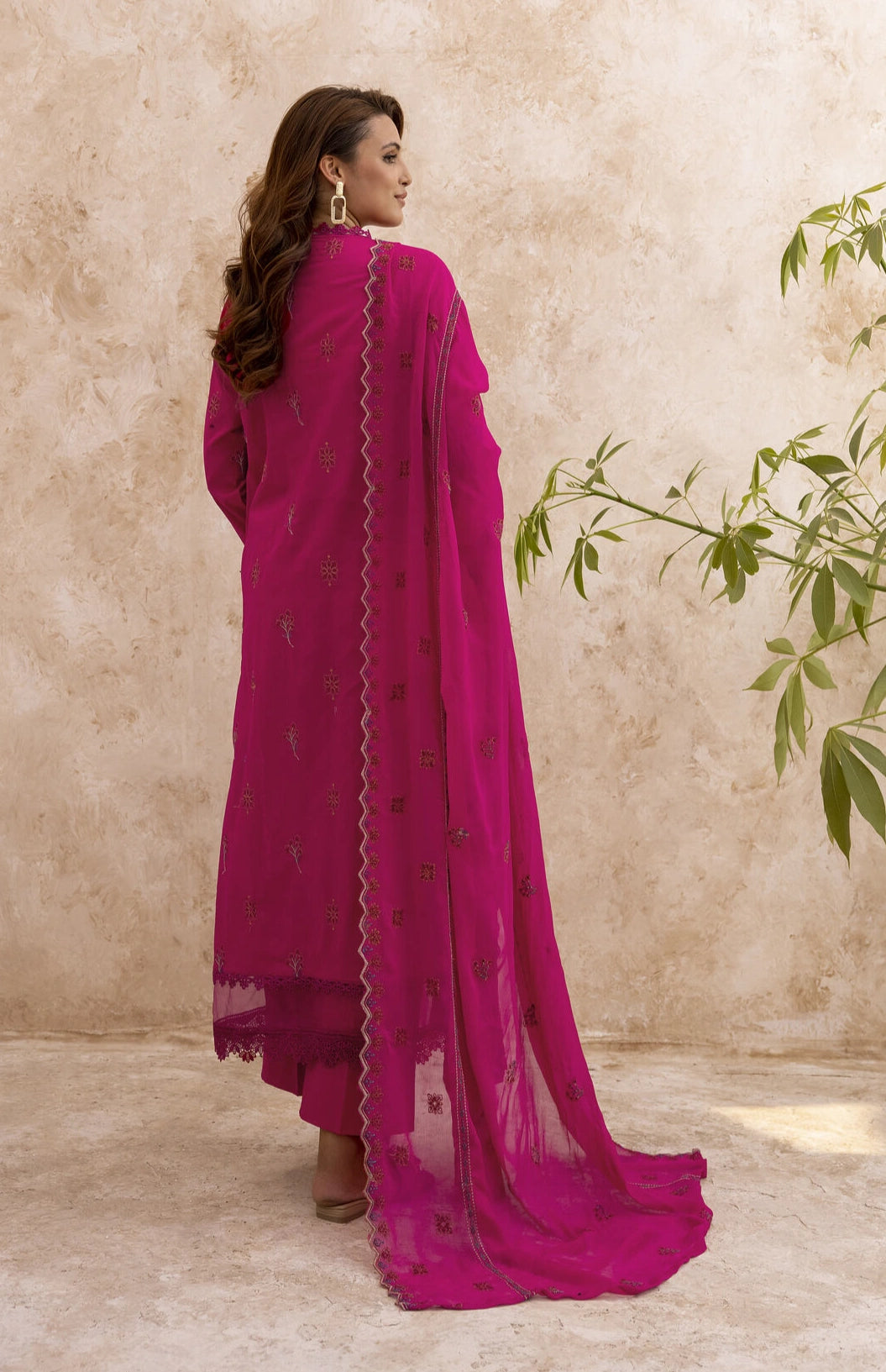 Mahhe MH-06 : Unstitched Lawn 3PC