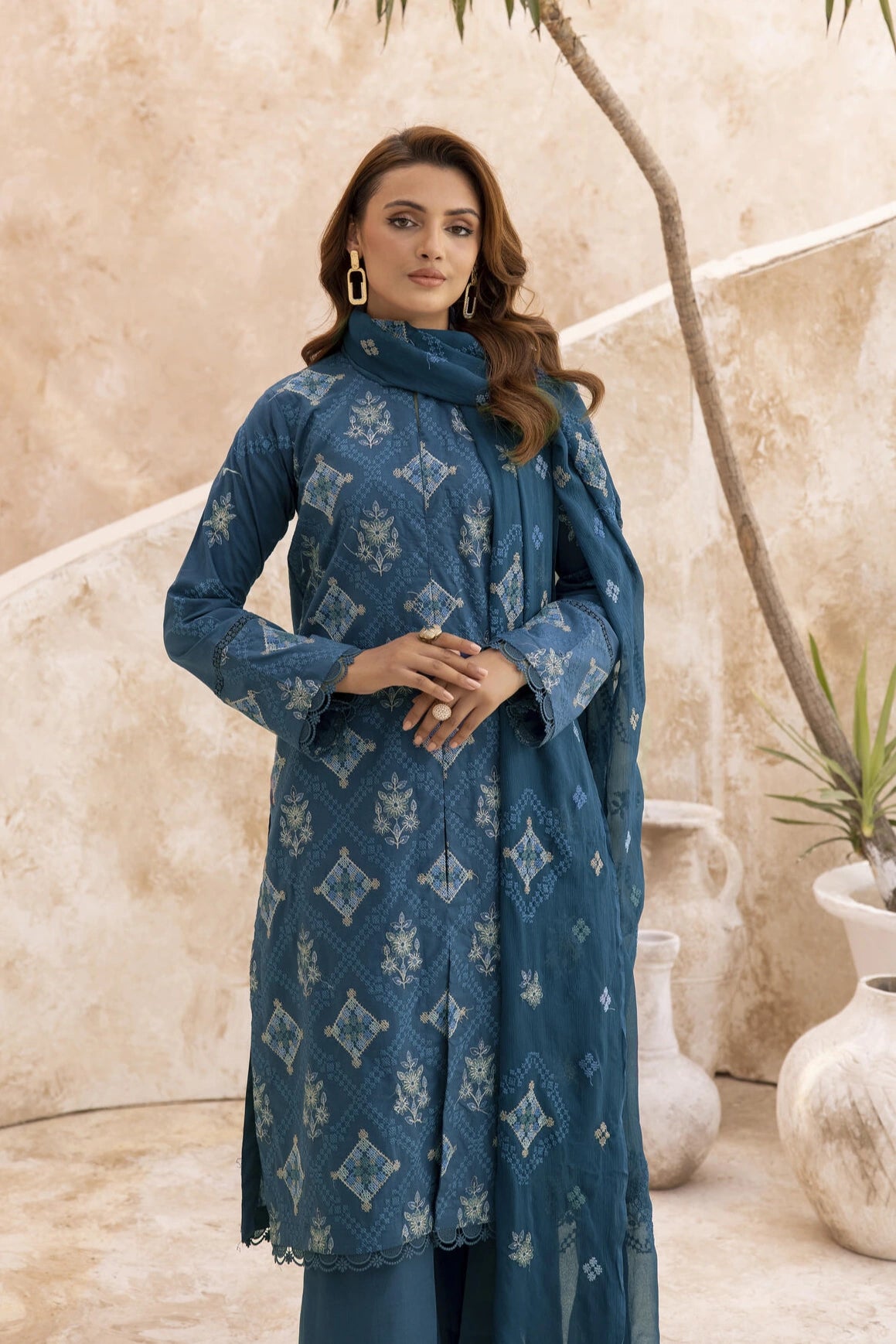 Mahhe MH-01 : Unstitched Lawn 3PC