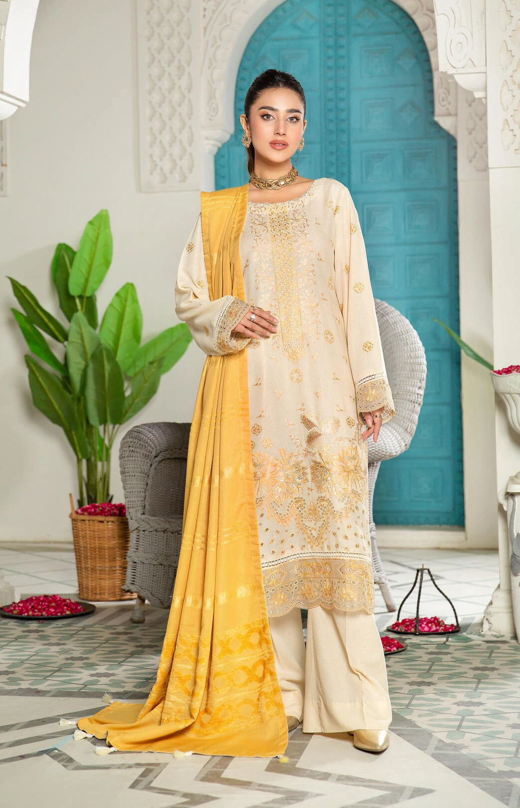 Rawayat R-08 : Embroidered Slub Karandi 3PC