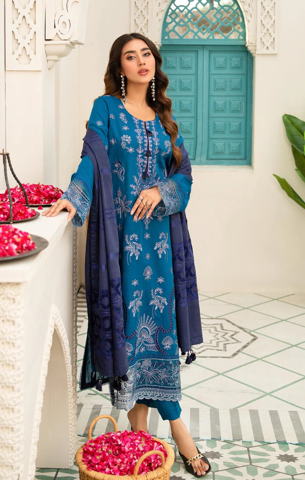 Rawayat R-04 : Embroidered Slub Karandi 3PC