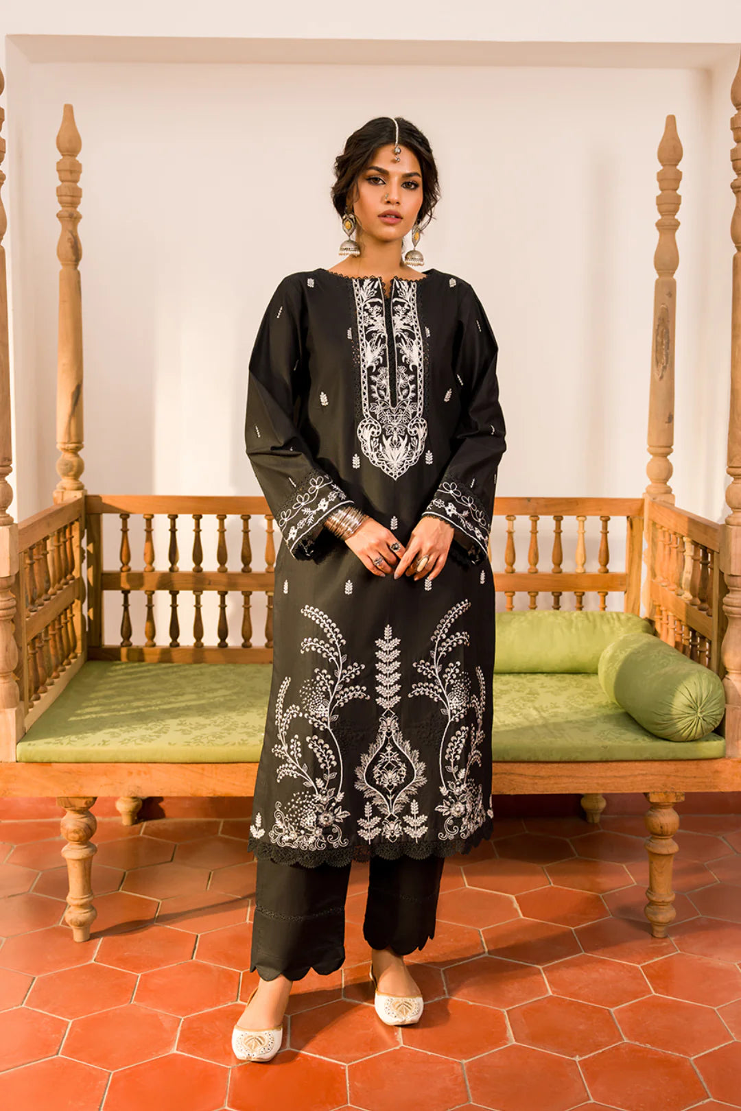 Black - NV15D07 Lawn Pret 2 PCs