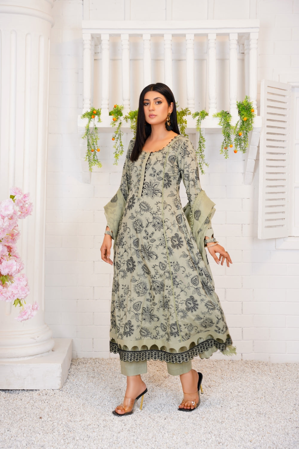 Embroidered Lawn Unstitched 3Pcs
