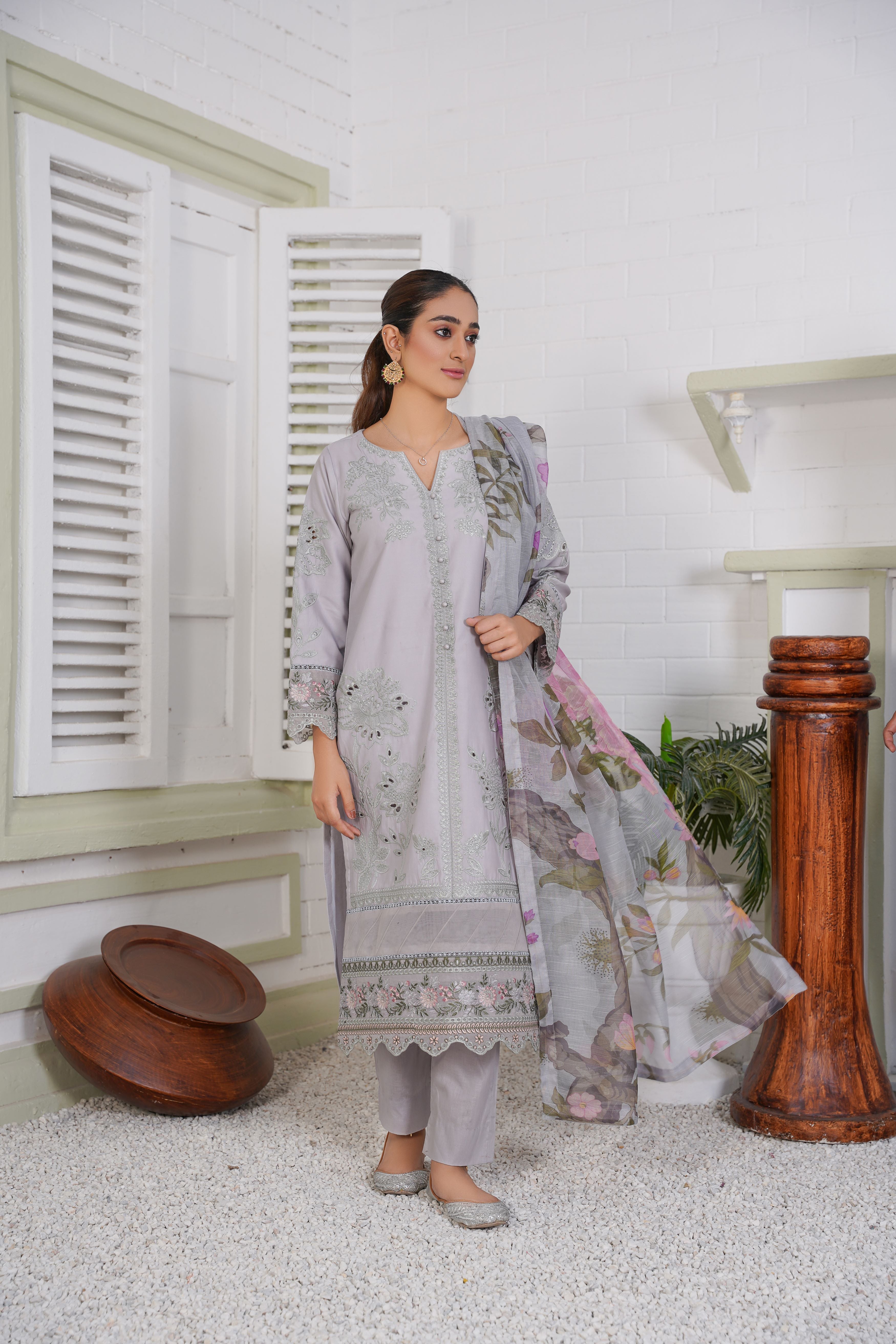 Embroidered Chikankari Pret 3Pcs