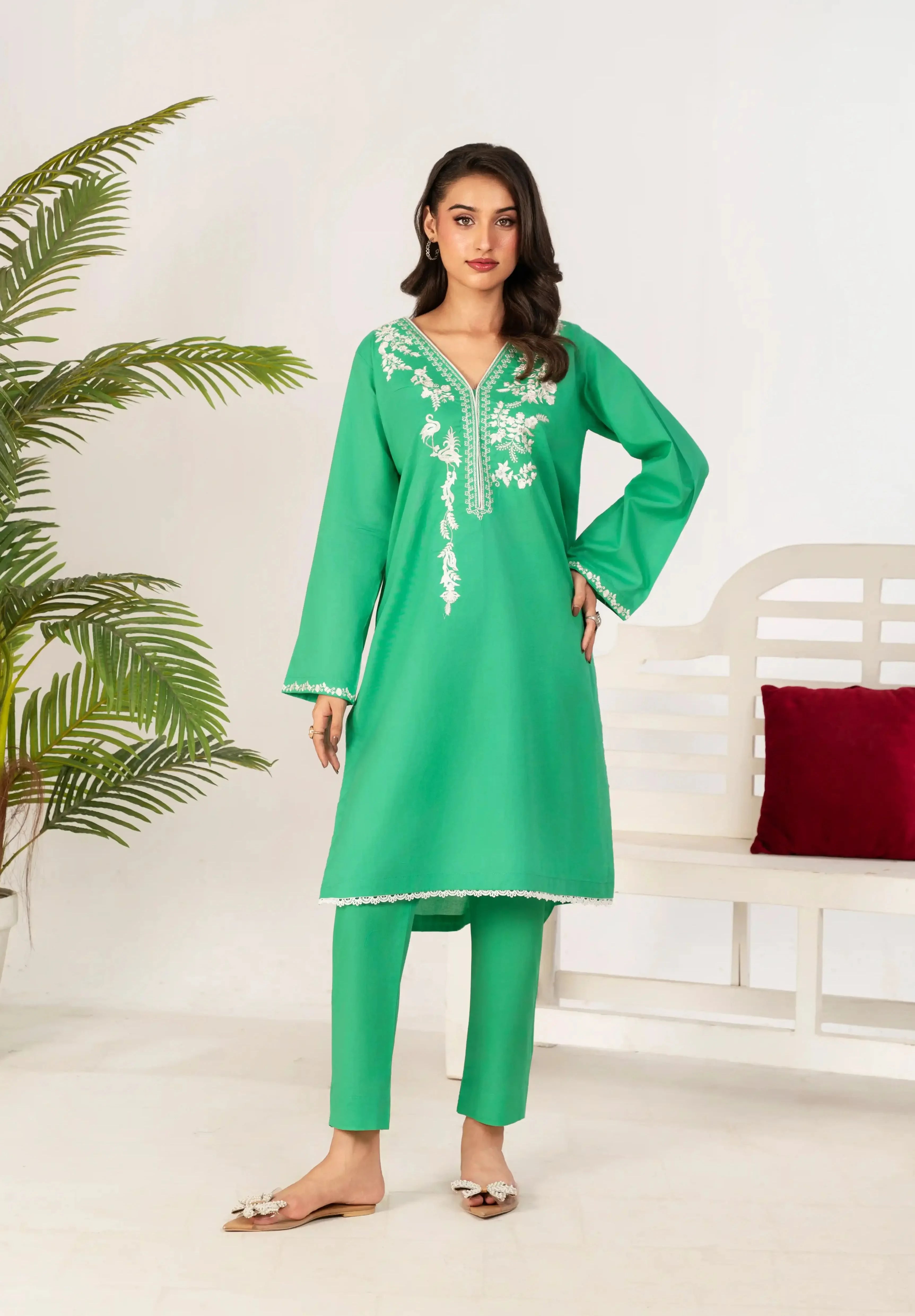 2 Piece Embroidery Suit (parrot green)