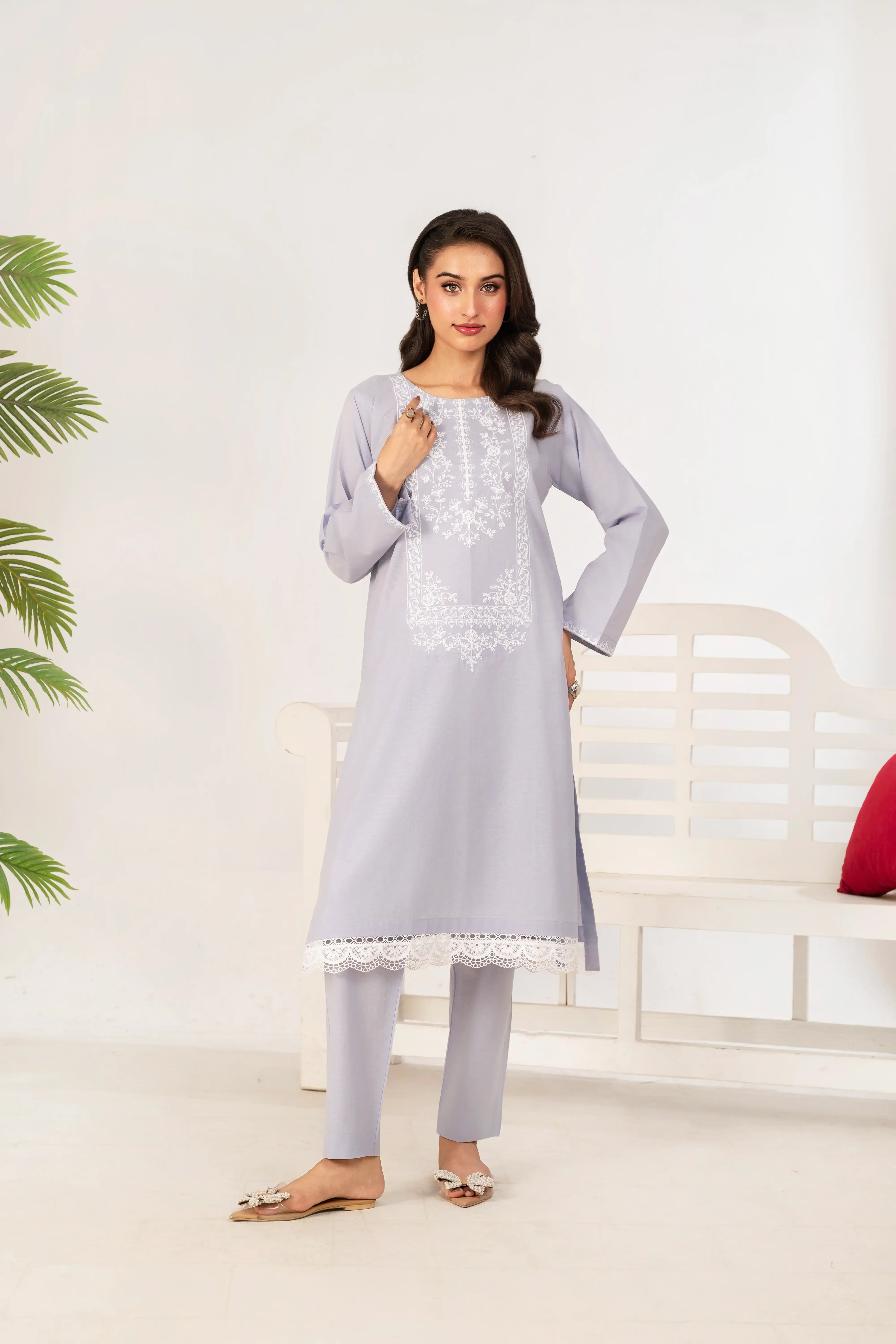 2 Piece Embroidery Suit (light purple)