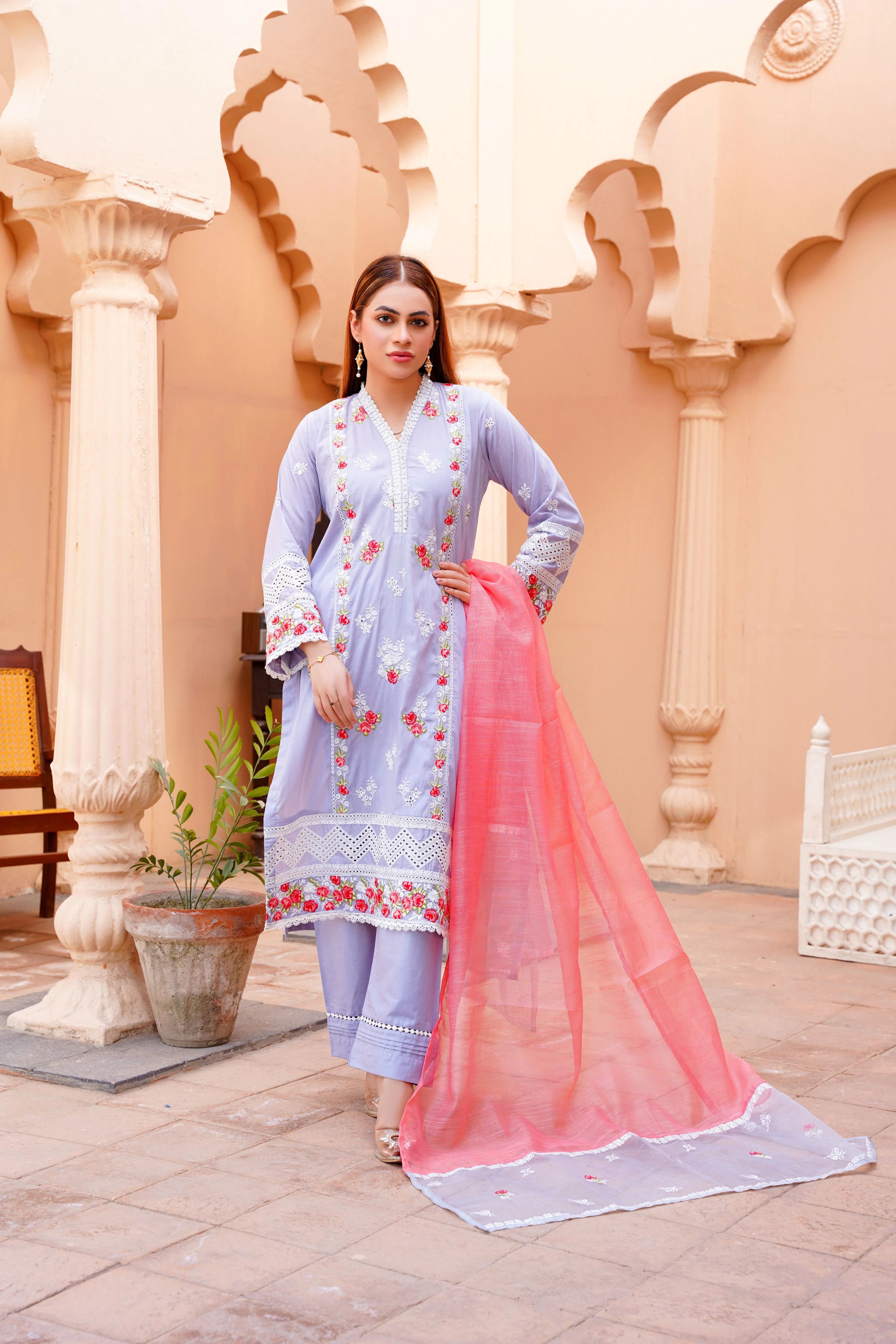 Embroidered Lawn Pret 3 PCs
