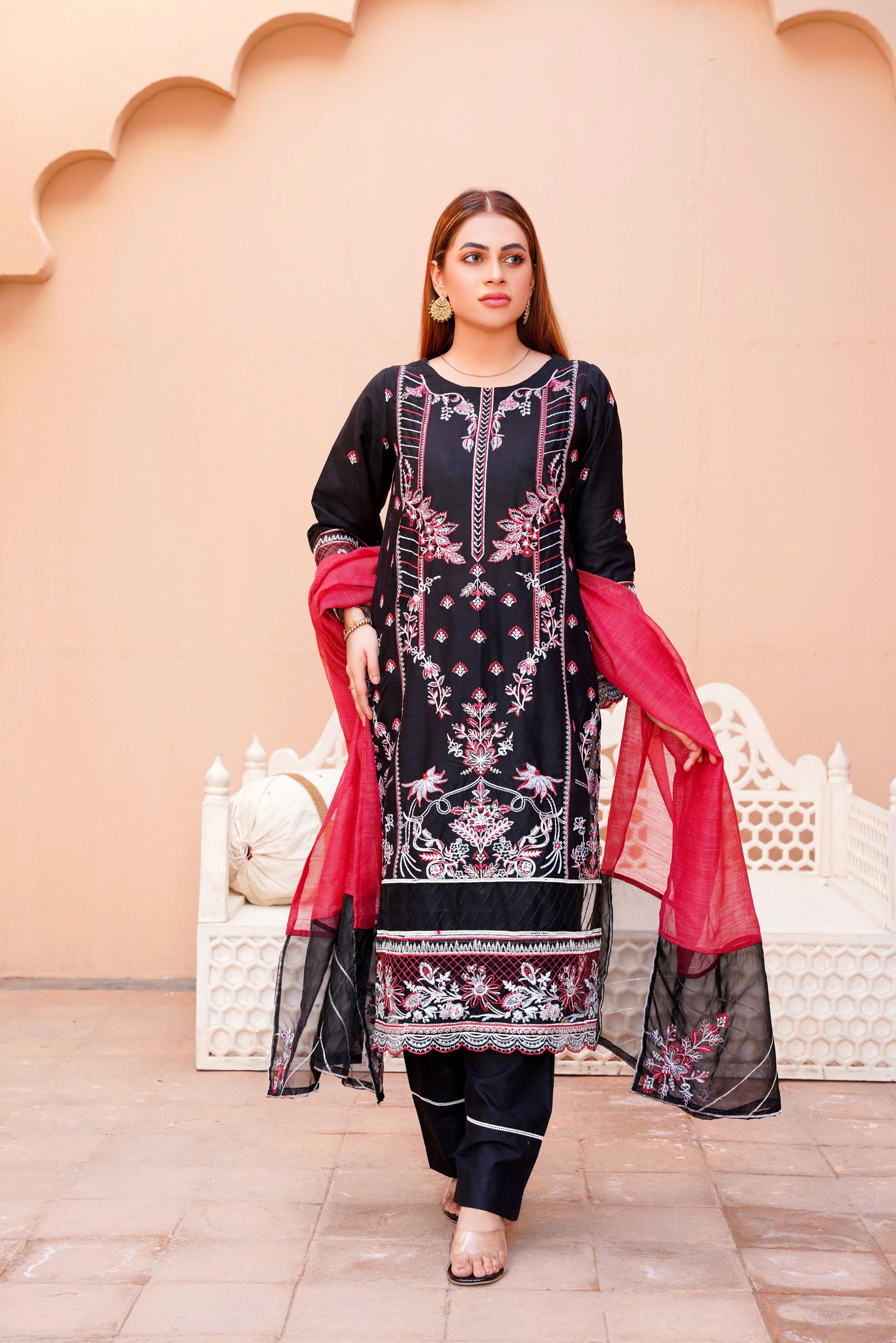 Embroidered Lawn Pret 3 PCs