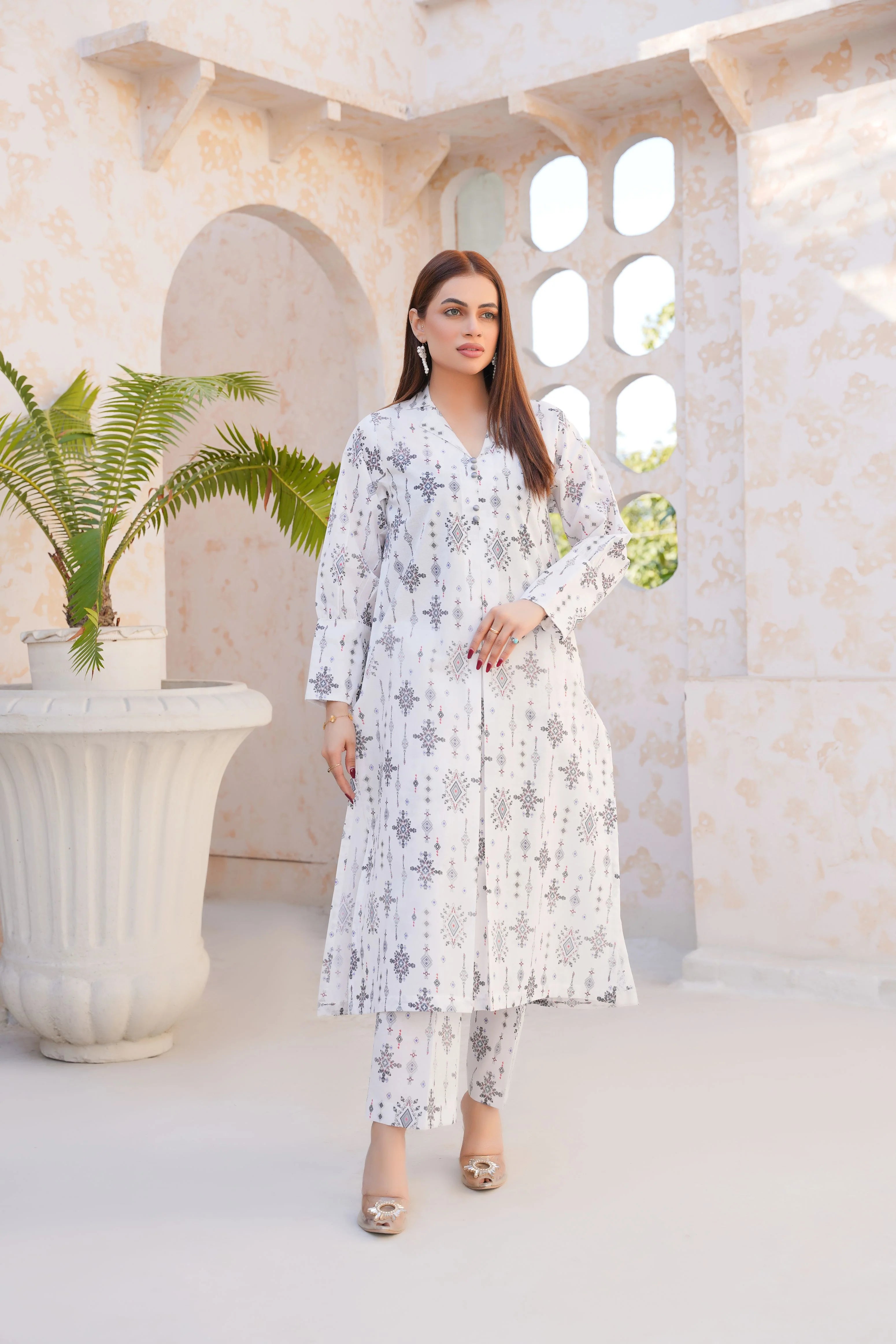 White Elegance - Printed Lawn Pret 2PCs