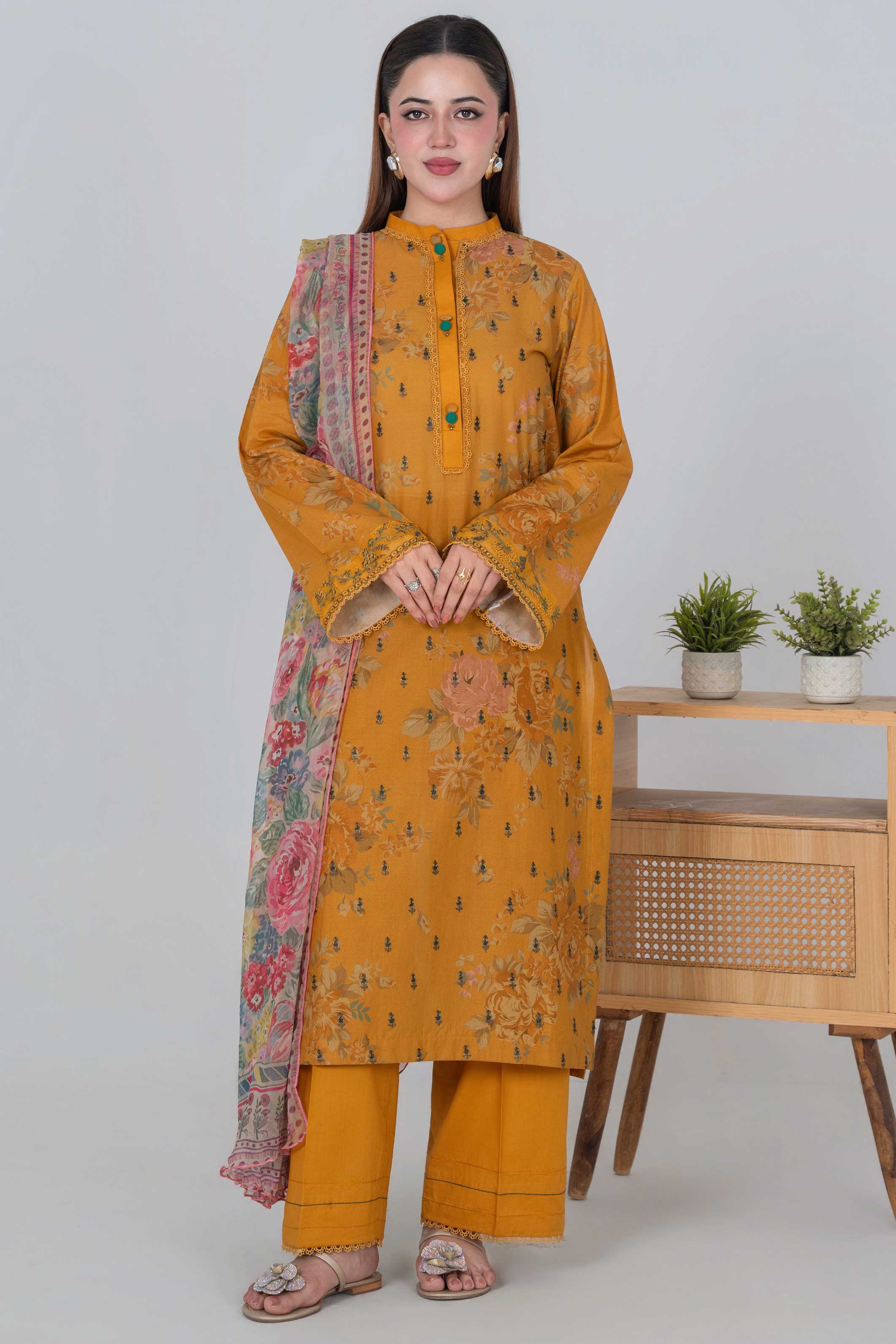Embroided Lawn Suit Pret 3 Piece