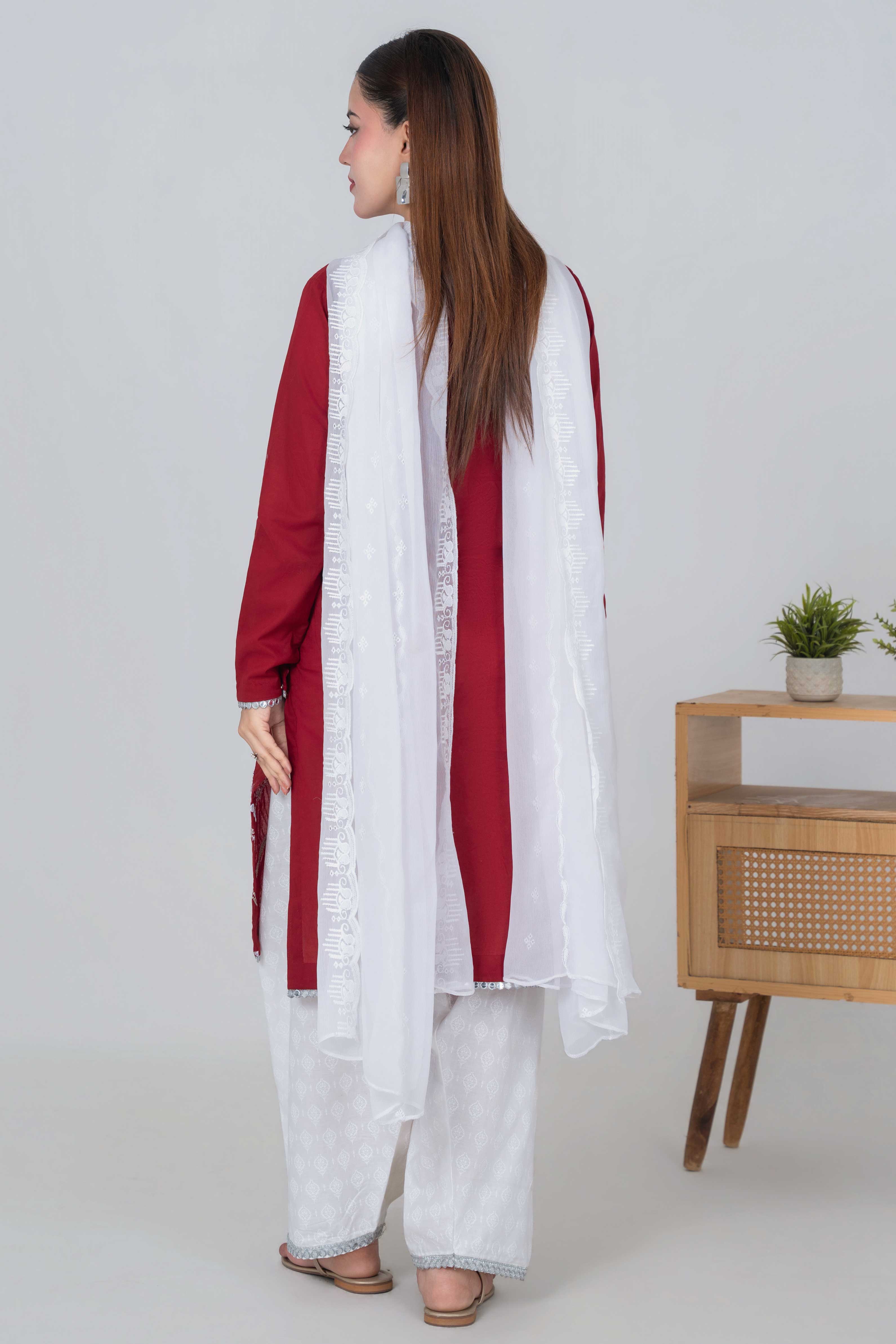 Embroided Lawn Suit 3 Piece Pret