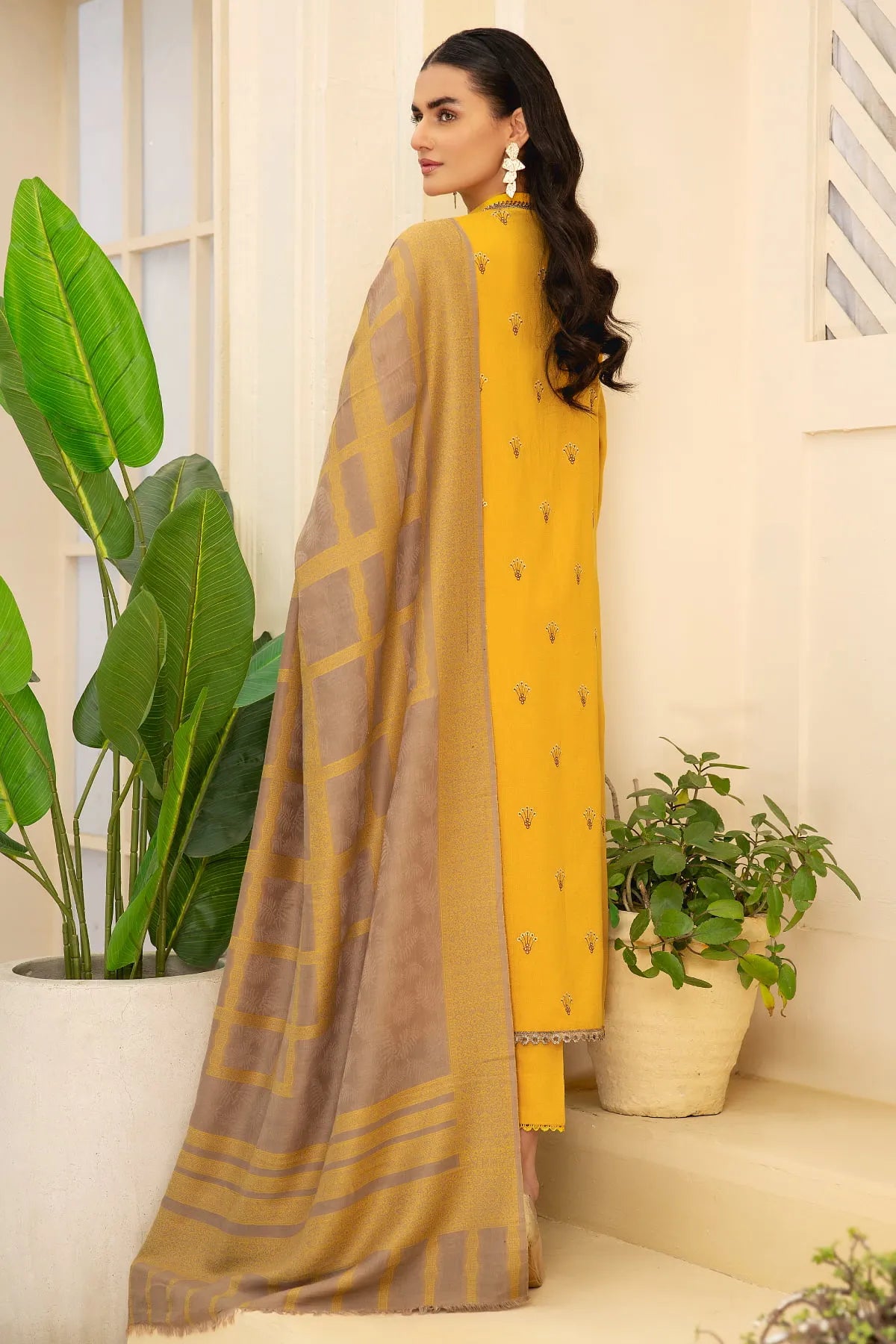 Graceful Dhanak 3Pc Outfit