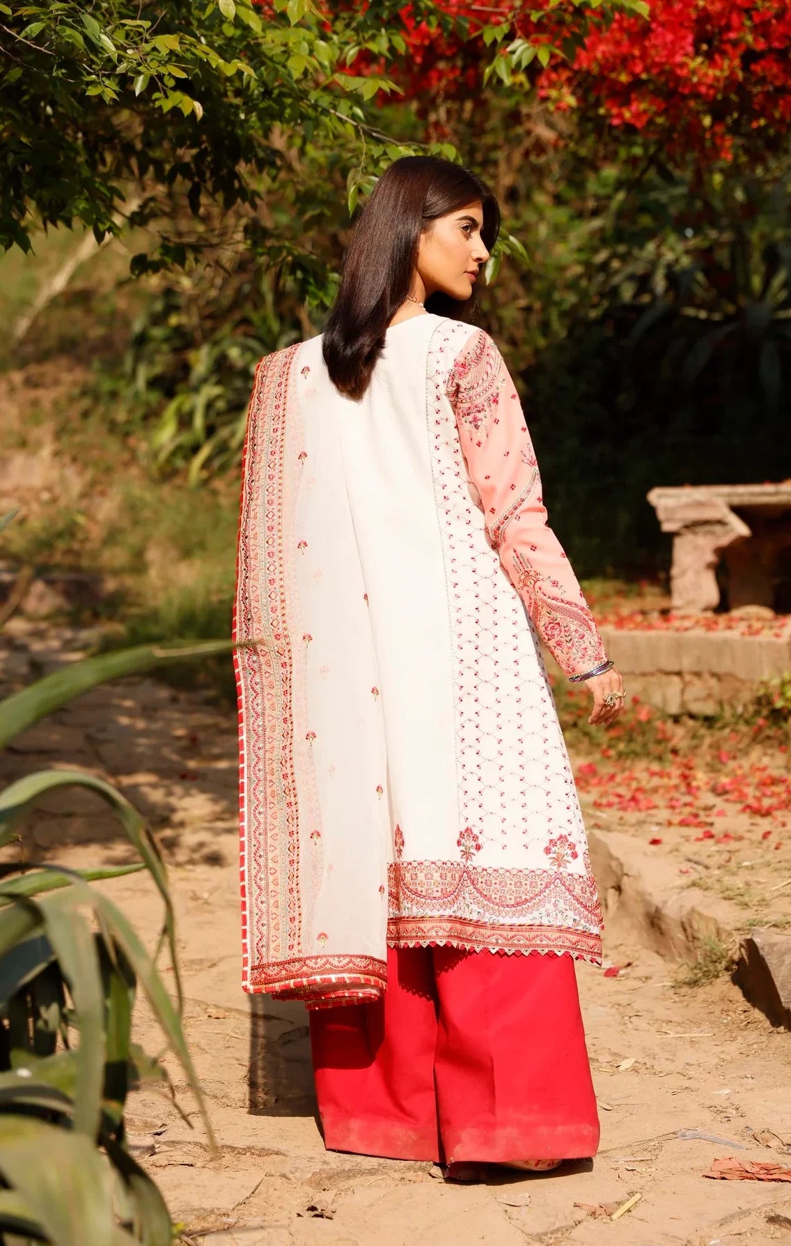 FC-23-U0004 Unstitched Lawn 3 PCs