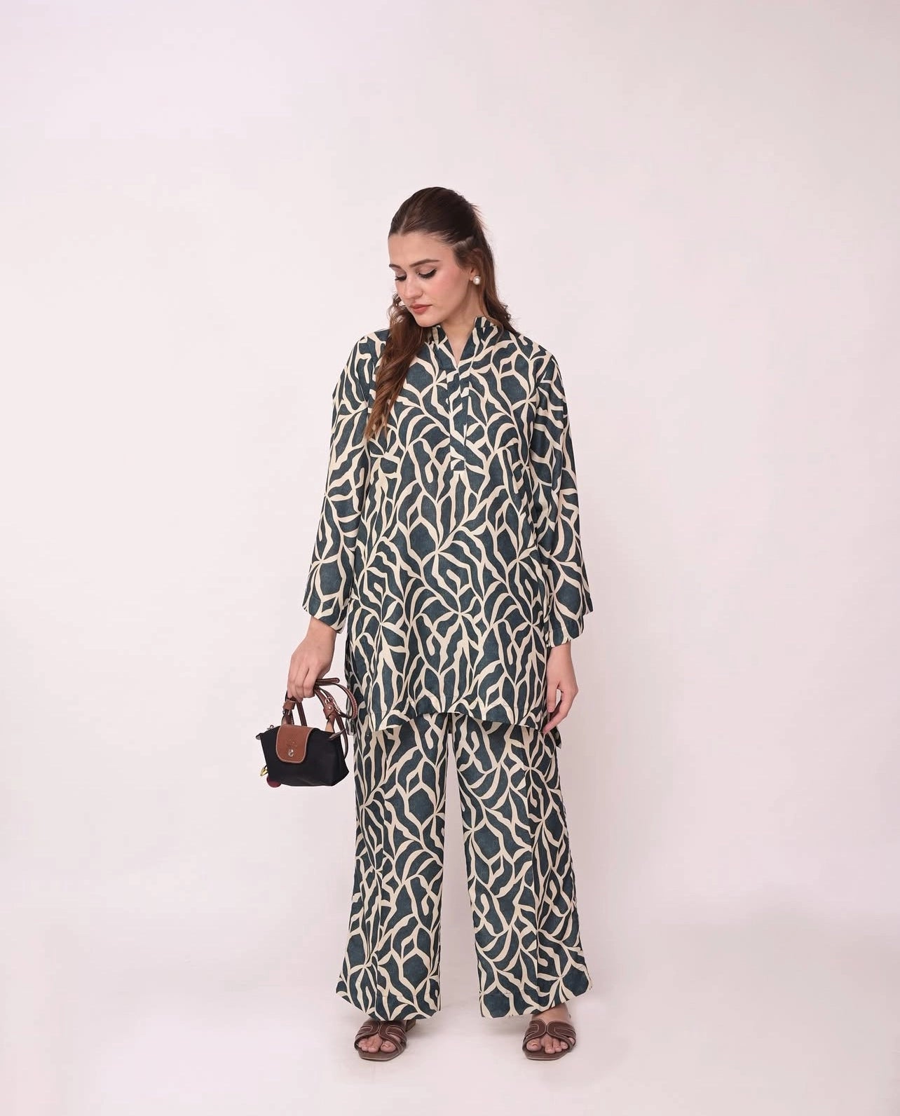 Forest Flow Lawn Pret 2 PCs
