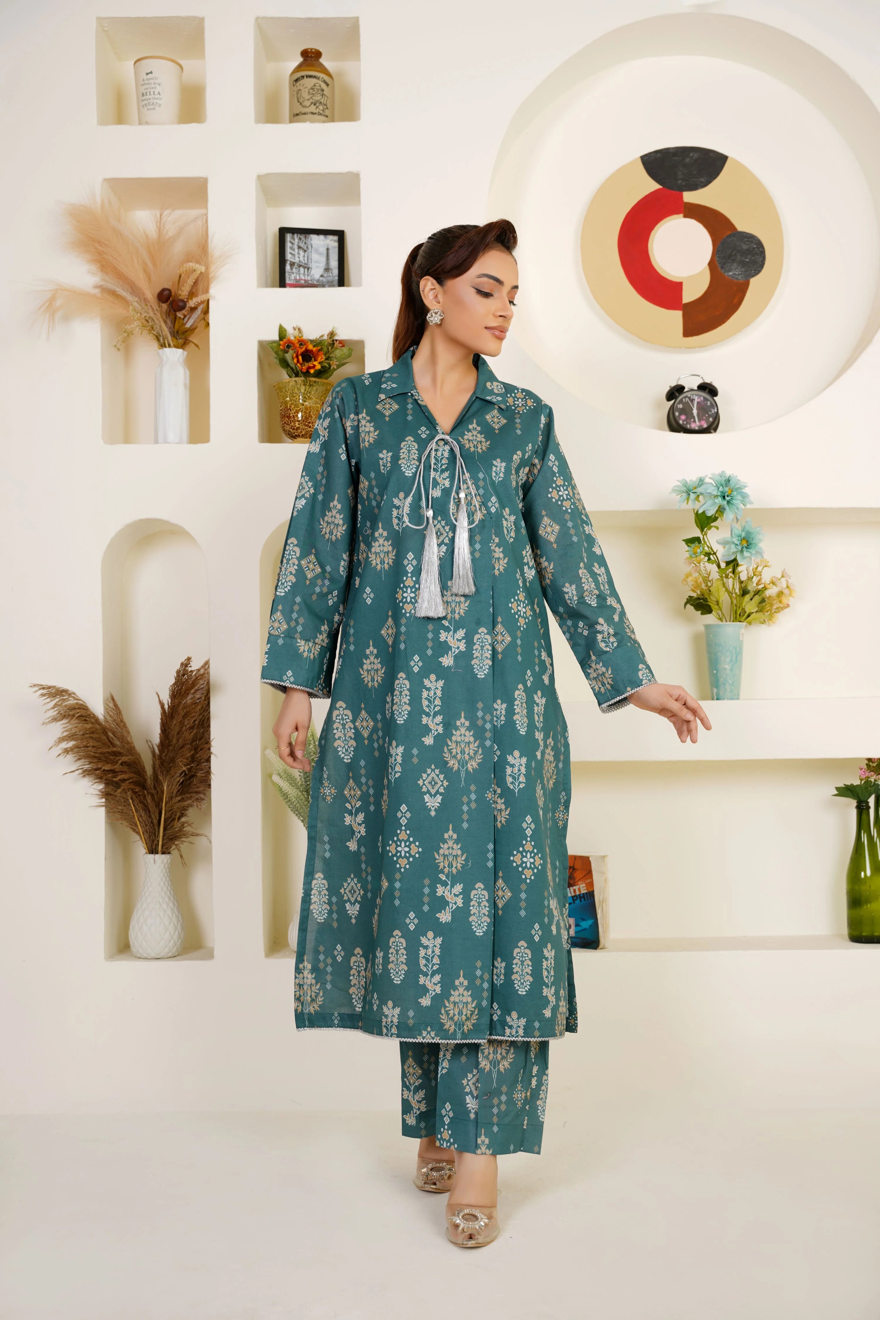 girl posing in teal green dress by buraqstore fresh style