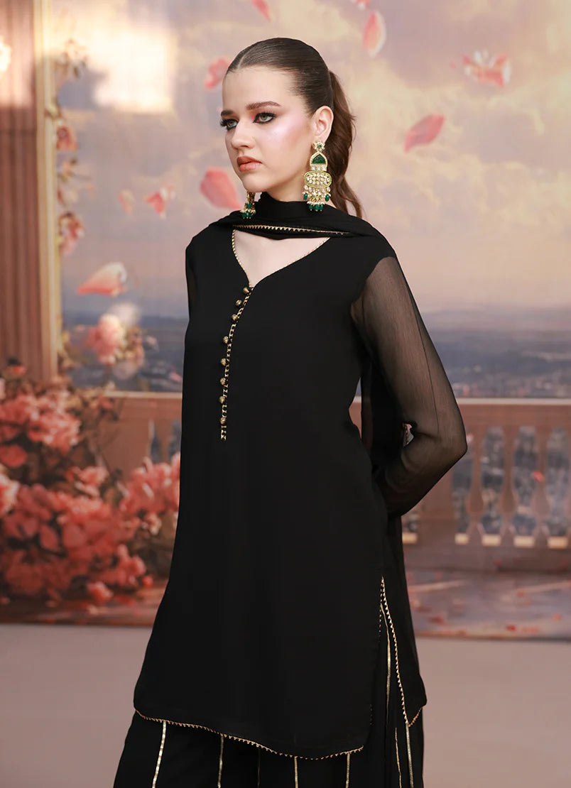 Female model showcasing Mystic Dusk chiffon pret Buraqstore, stylish ladies attire