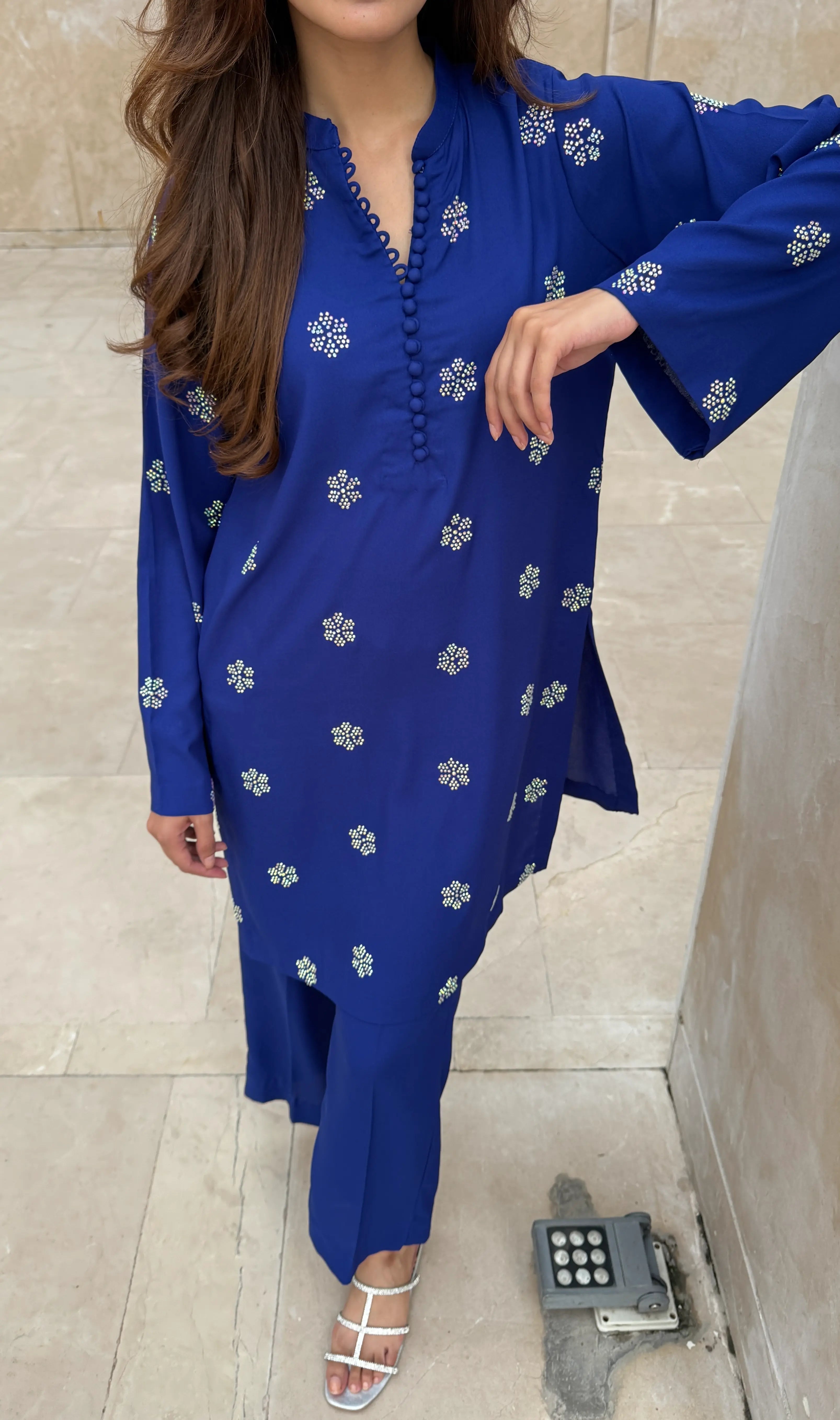 woman posing in navy blue dress by Buraqstore stylish modern wear