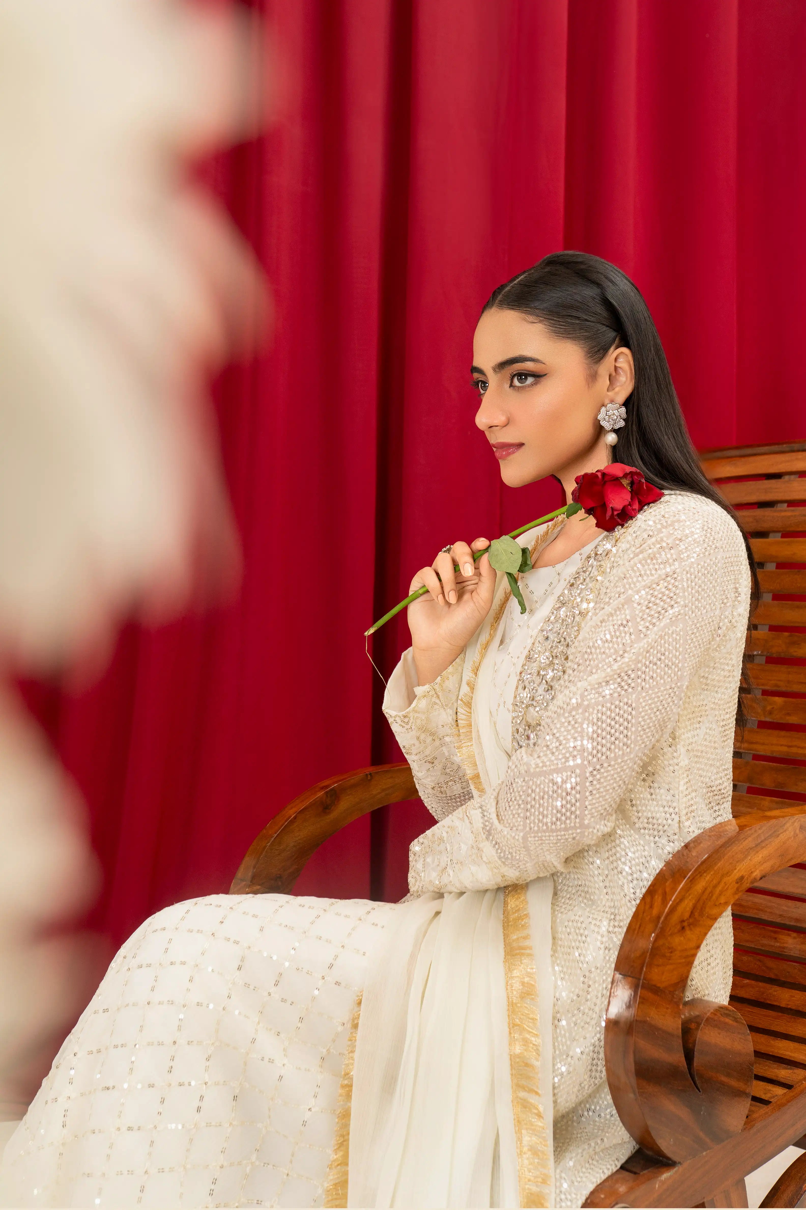 Off White Chiffon Pret 4Pcs – embroidery sale Pakistan