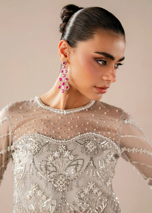 Girl wearing elegant organza outfit by Buraqstore styled for wedding wear