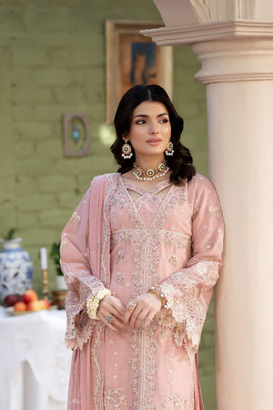 Female model showcasing Rukhsar chiffon pret Buraqstore, stylish ladies outfit