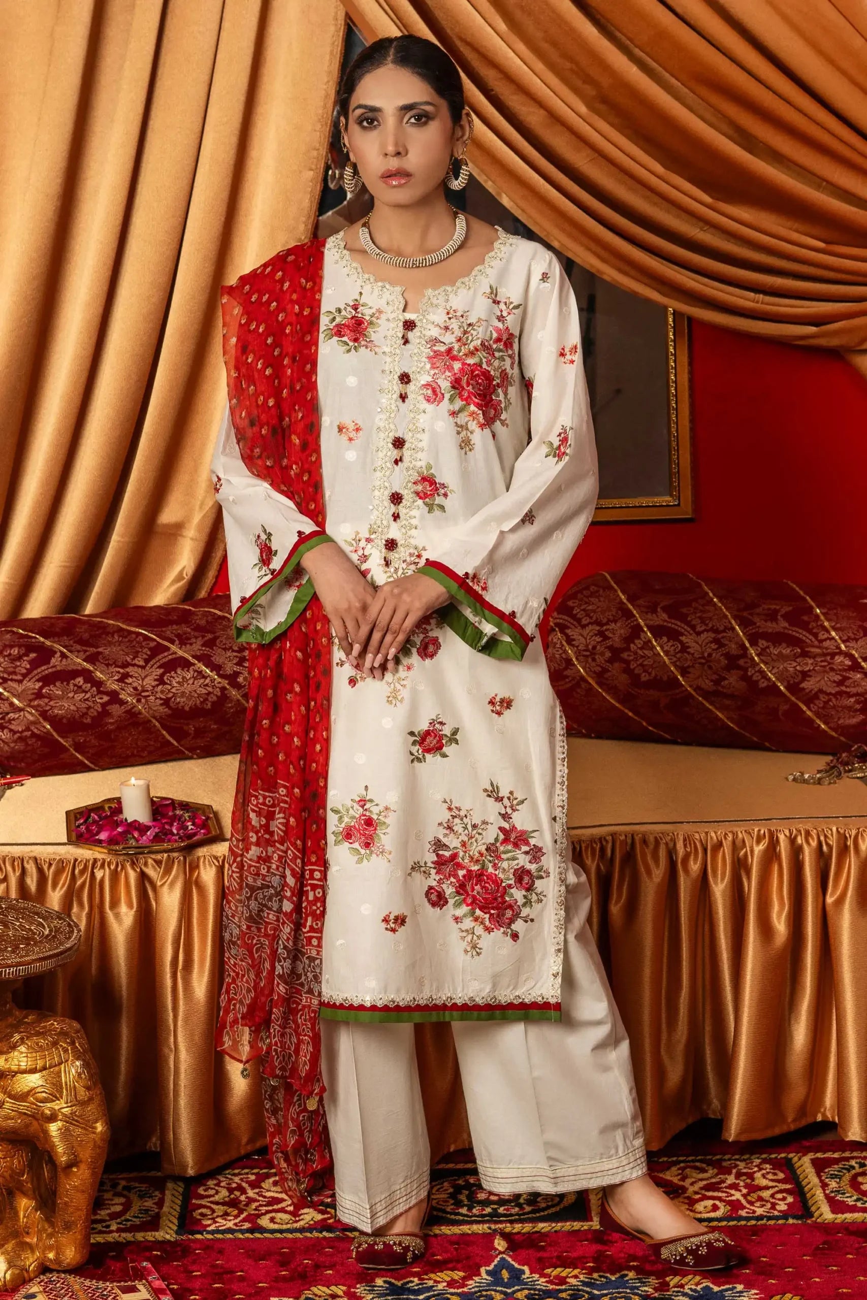 Sparkle White Embroidered Lawn Pret 3pc