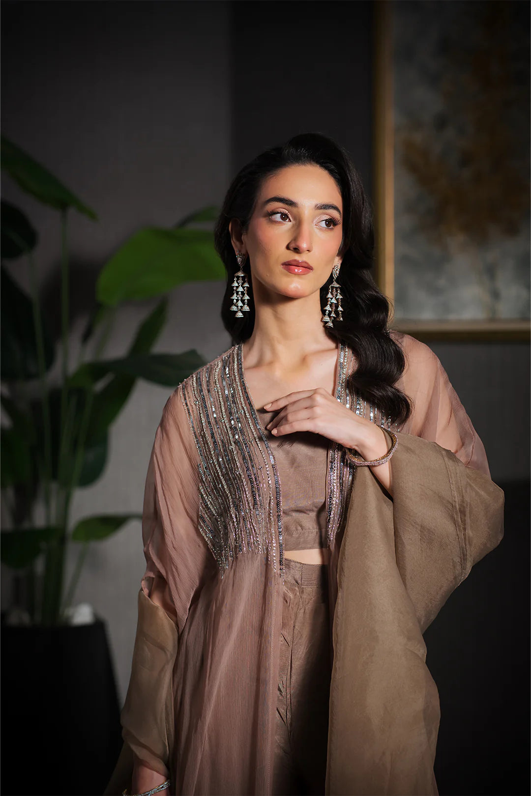 Young woman in Sehrin chiffon pret Buraqstore, elegant 4 piece ladies outfit