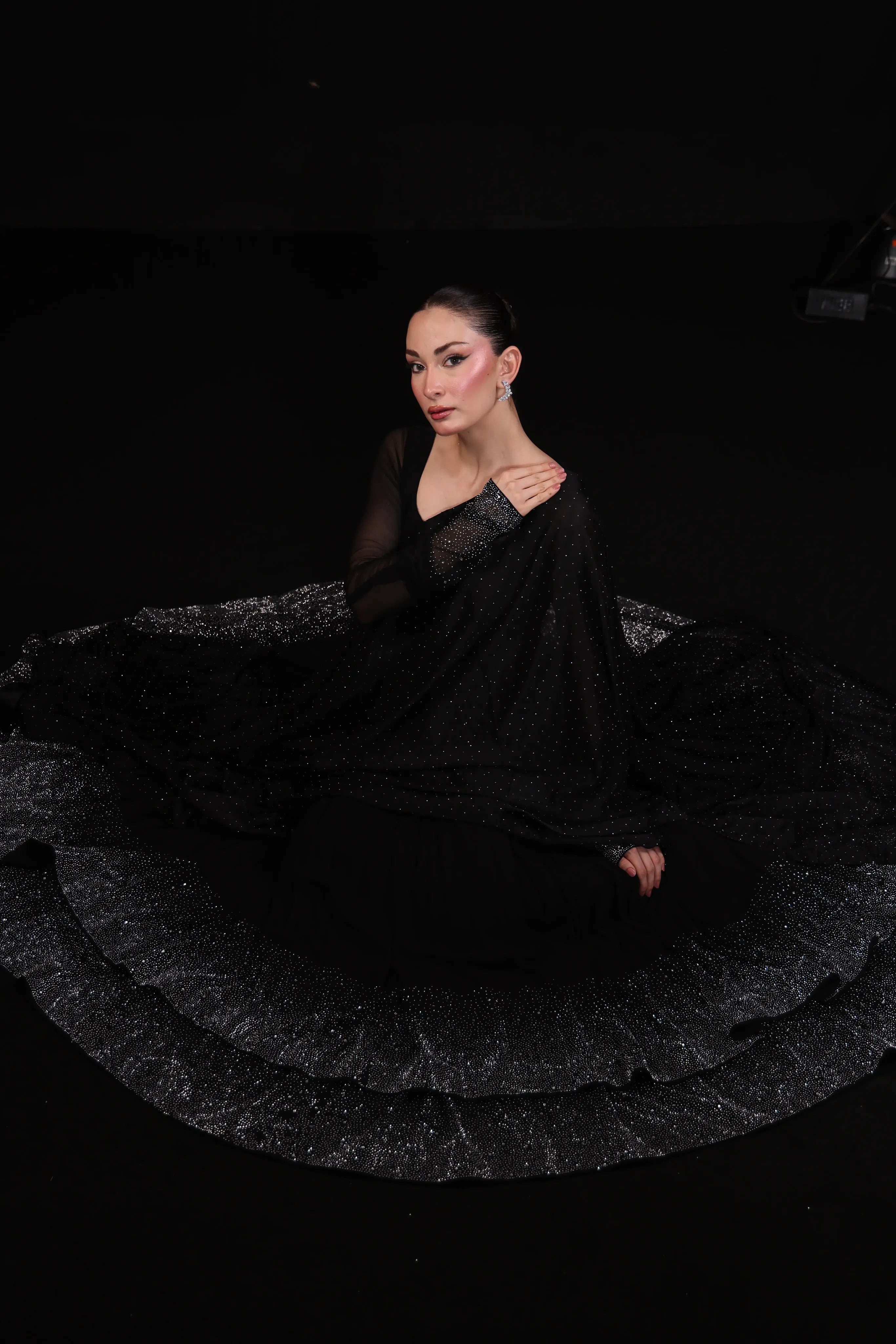 The Timeless One Embroidered 2Pcs