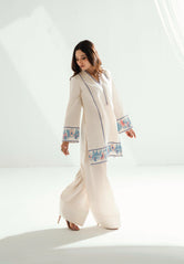 SF 243 Embroidered Lawn Pret 2 PCs