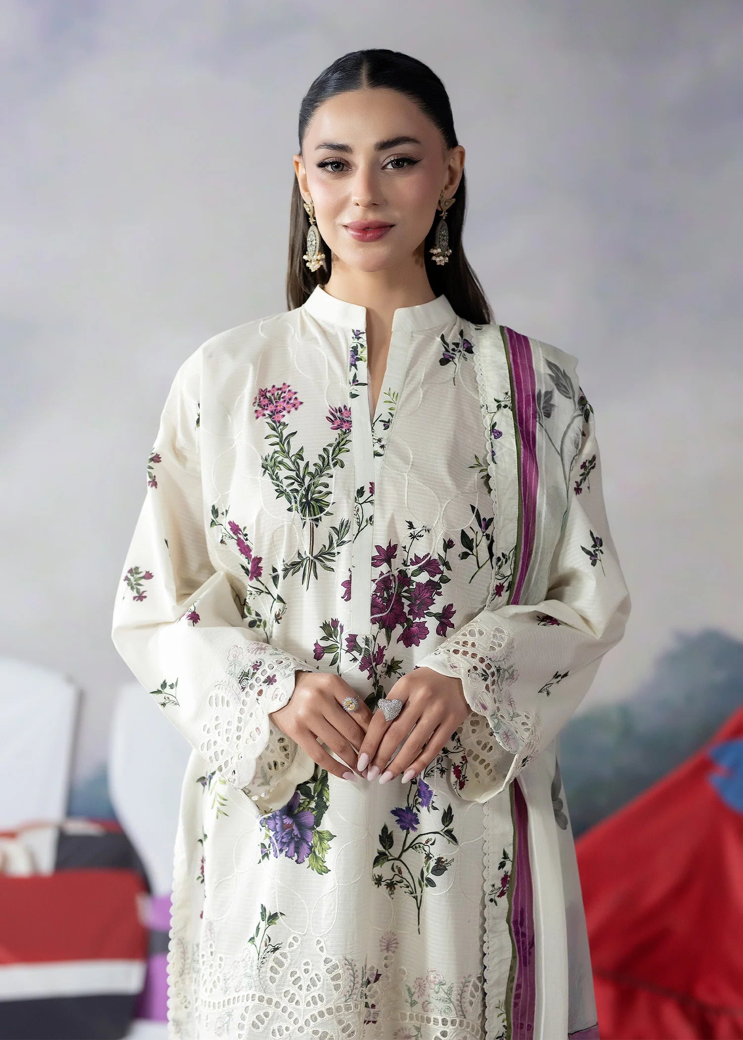 model dressed in white salwar kameez design buraqstore simple white suit design