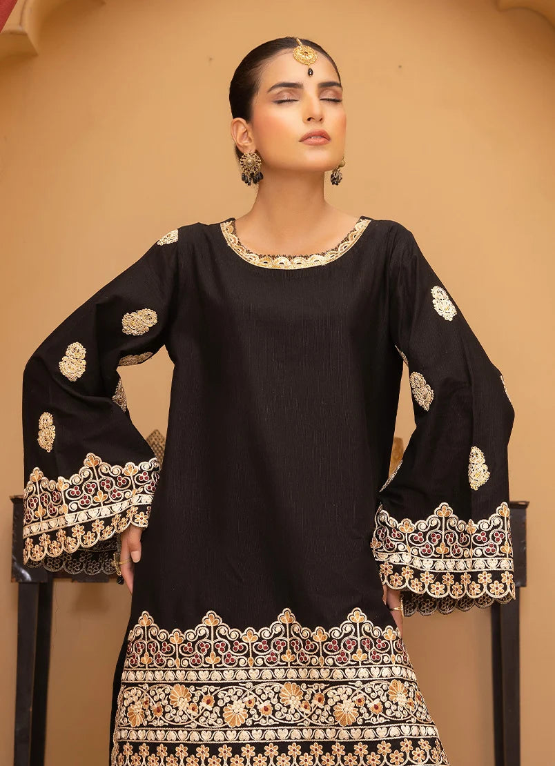 Women wearing black dress for women, back view of the embroidered bana dora shirt and bottom, Buraqstore
