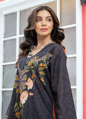 Women wearing black dress pakistan, back view of the printed lawn shirt and trouser, Buraqstore