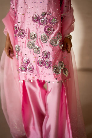 Women wearing blush pink sheesha silk dress design with a pure organza dupatta, Buraqstore