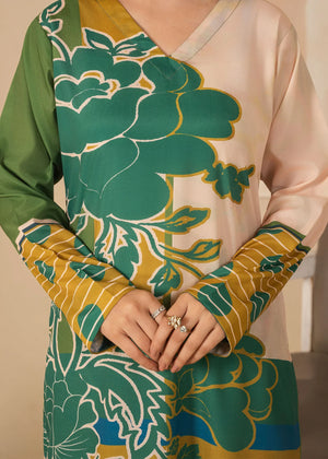 Model wearing green color dress, side view showing the fit of the printed grip 2PC, Buraqstore