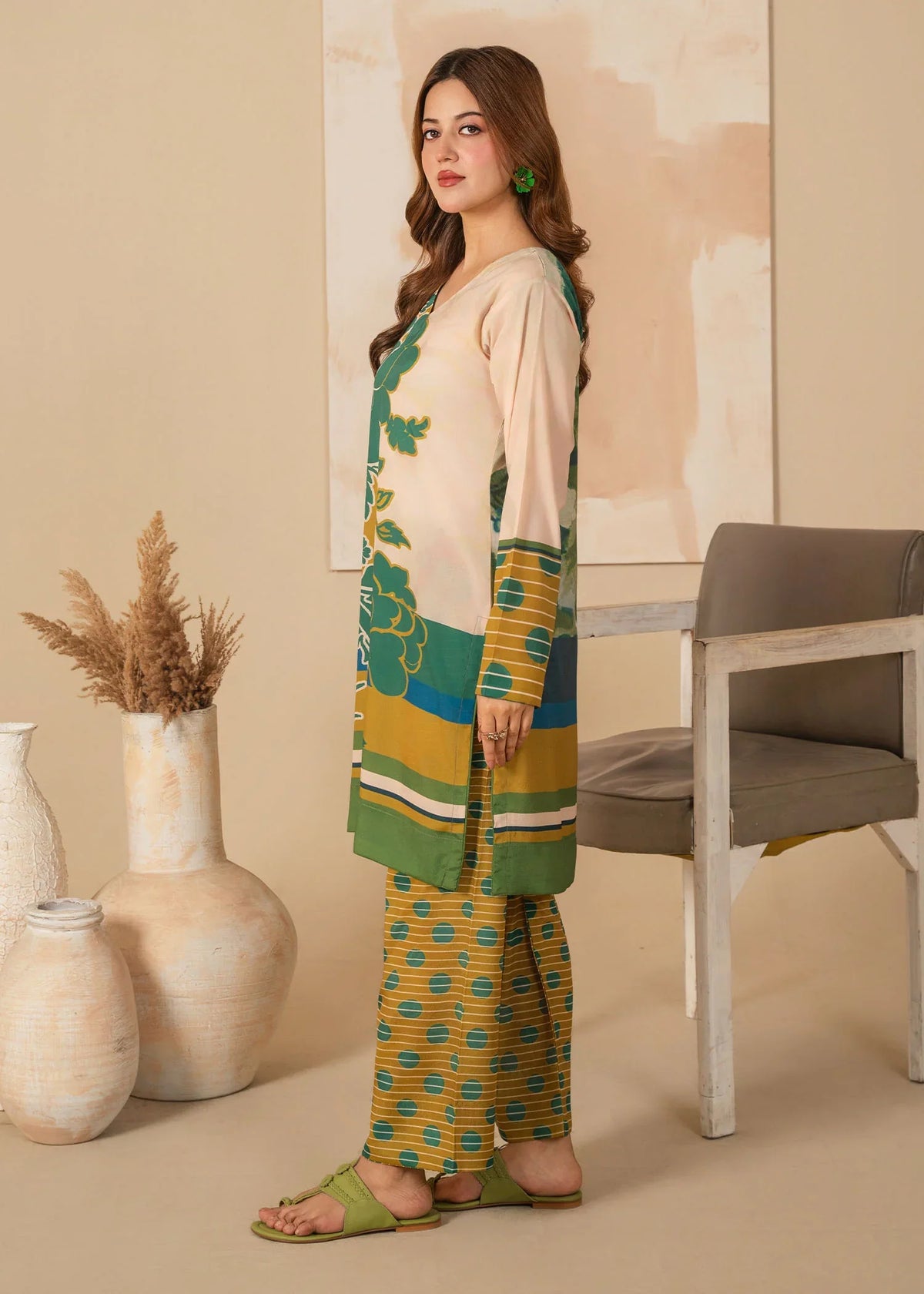 Model wearing green color dress as a daily outfit, shop printed grip 2PC at Buraqstore