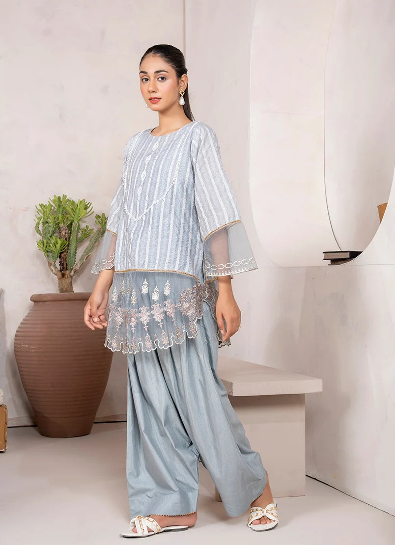 Women wearing grey colour dress, back view of the embroidered jacquard shirt and bottom, Buraqstore