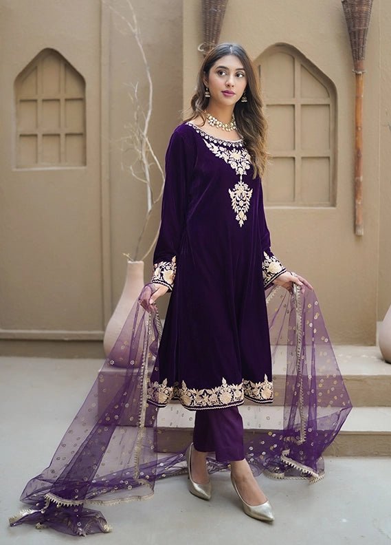 JASMIN VELVET EMBROIDERED PRET 3PCS