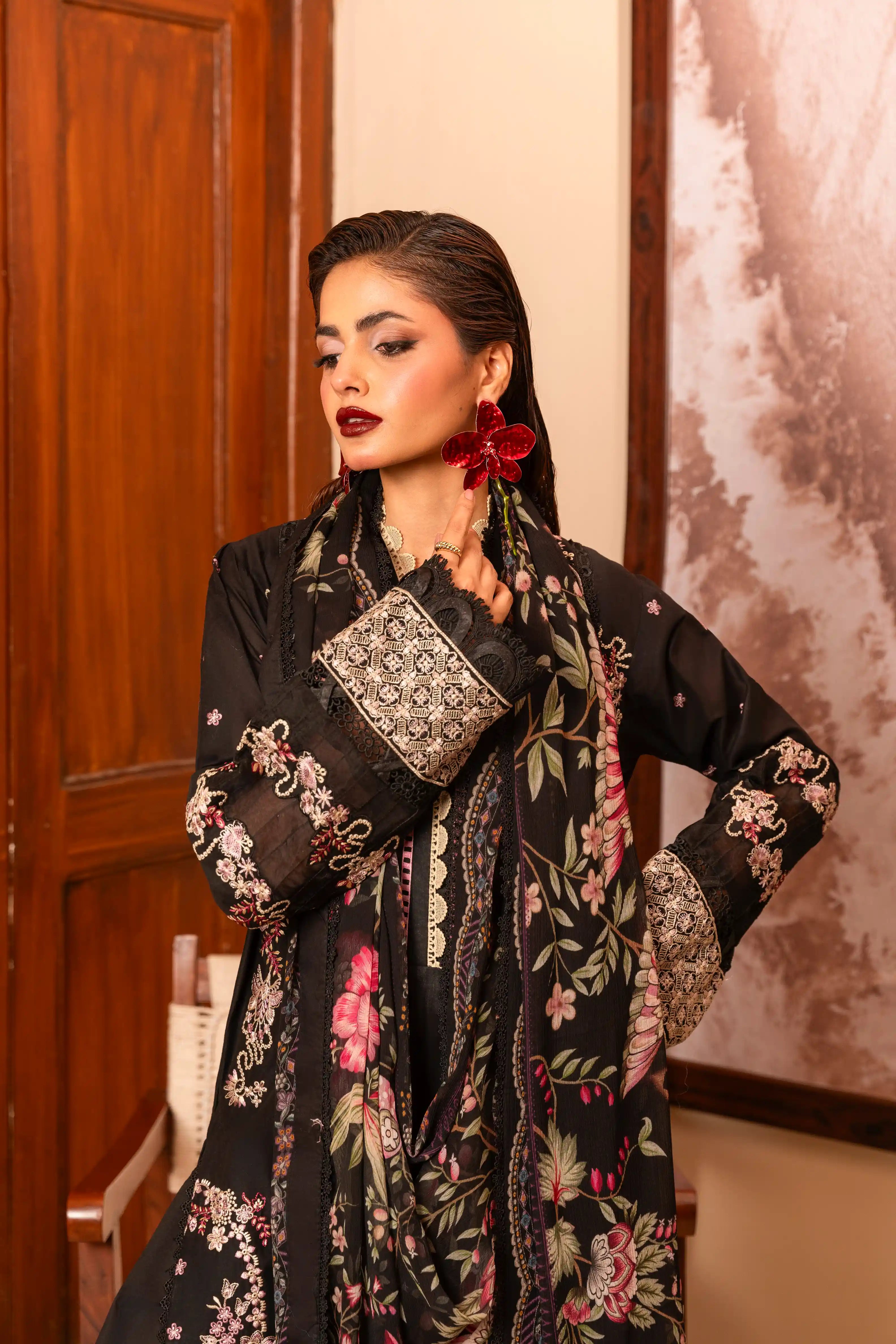 Castor Embroidered Cotton 3Pcs