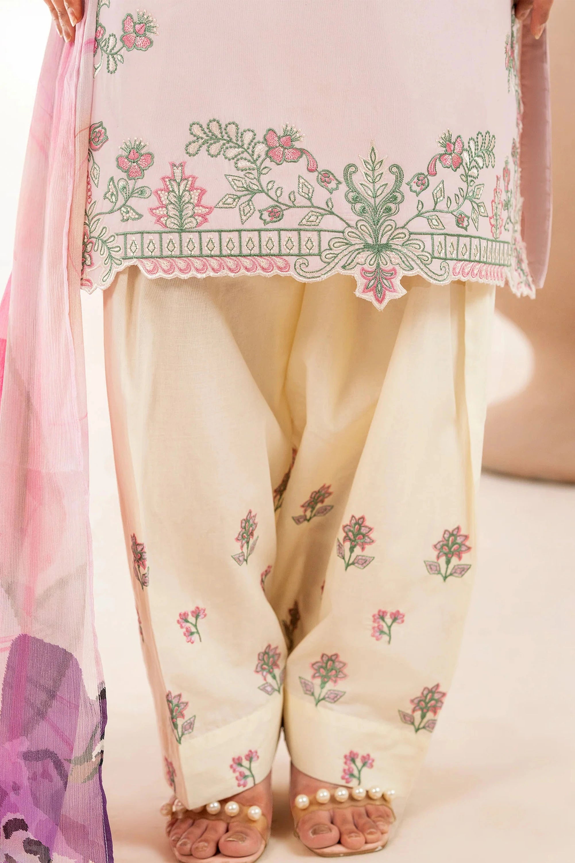 Embroidered Cotton Lawn 03 3-Pieces Set