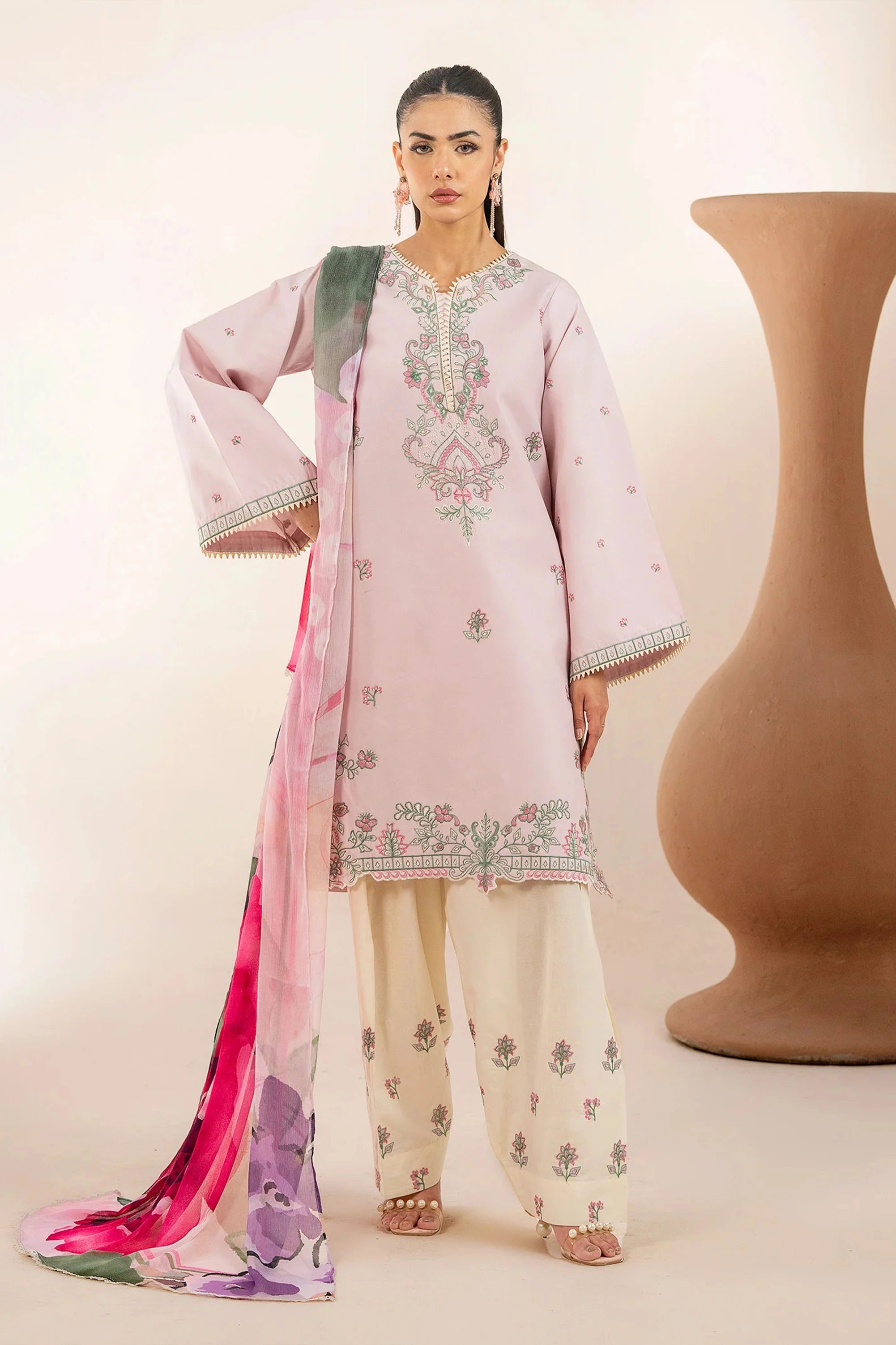 Embroidered Cotton Lawn 03 3-Pieces Set
