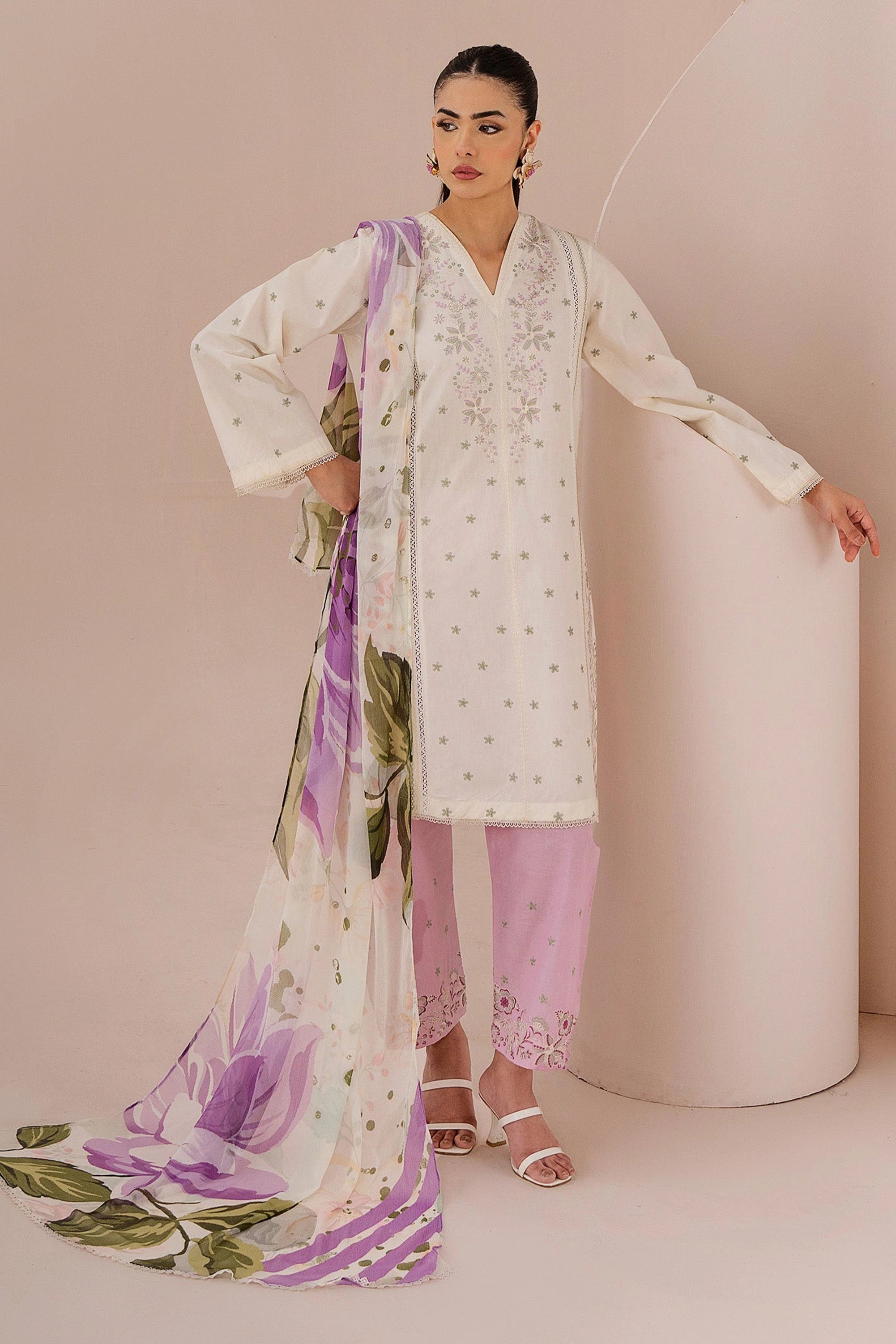 Embroidered  Cotton Lawn 08 3-Piece Set