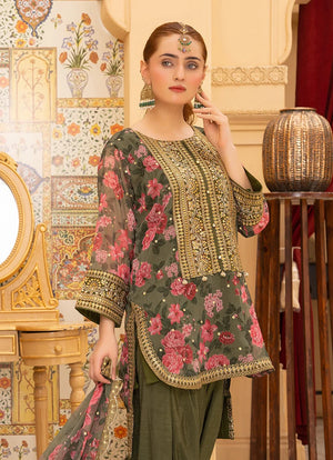Women wearing green dress design, dupatta with tassel detailing draped over the shoulder, Buraqstore