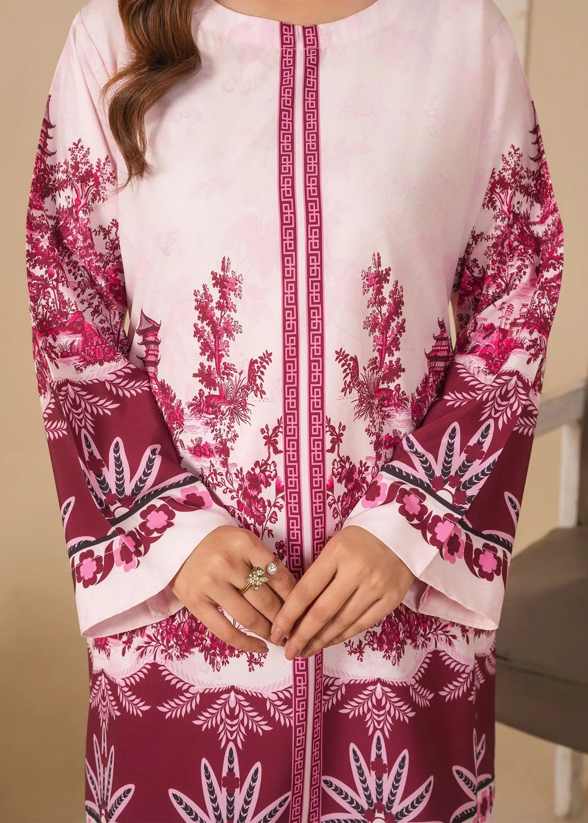 Women wearing stylish silk dress design, back view of the printed silk shirt and trouser, Buraqstore