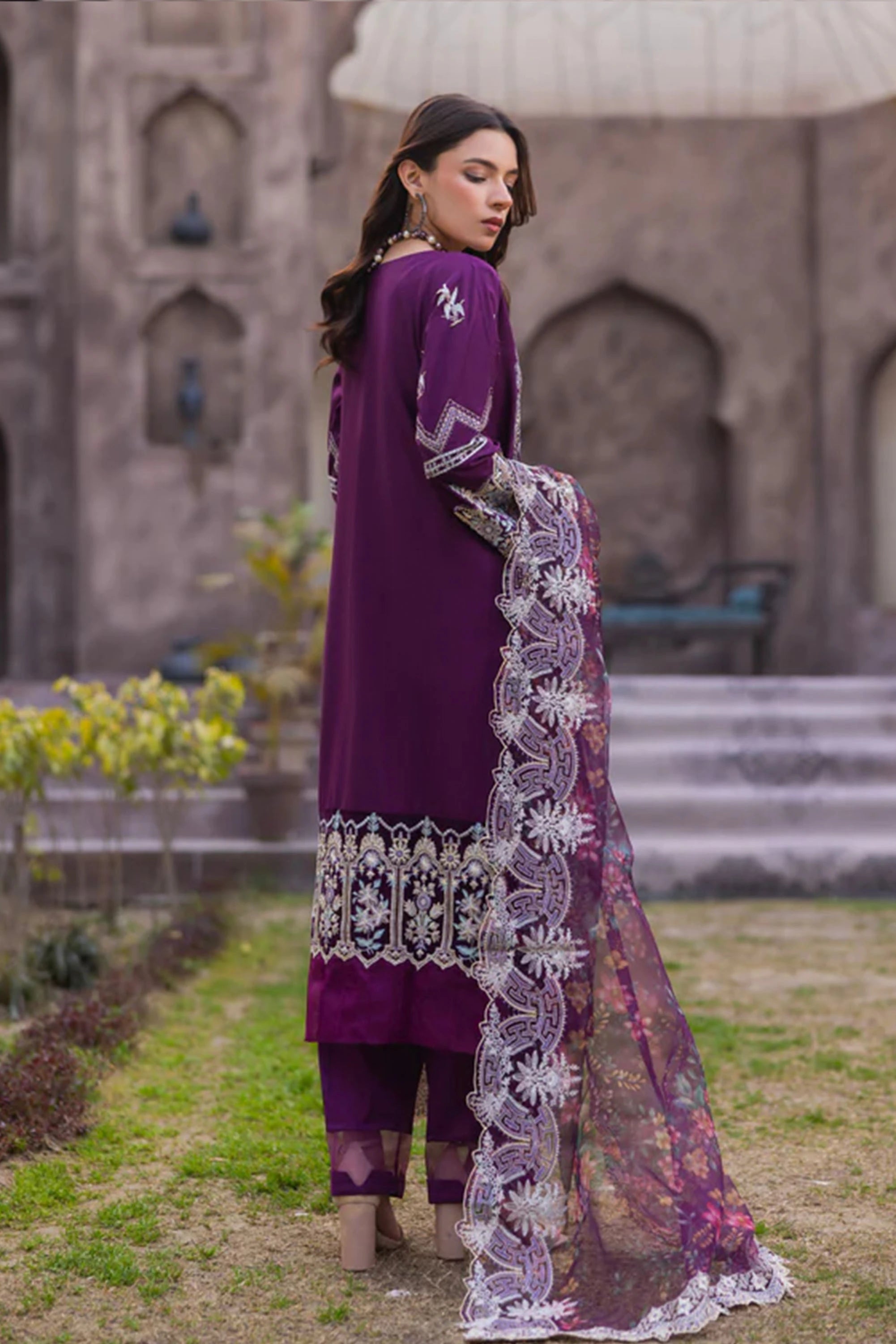 Noor-e-Banafsha Pret 3-Piece Set